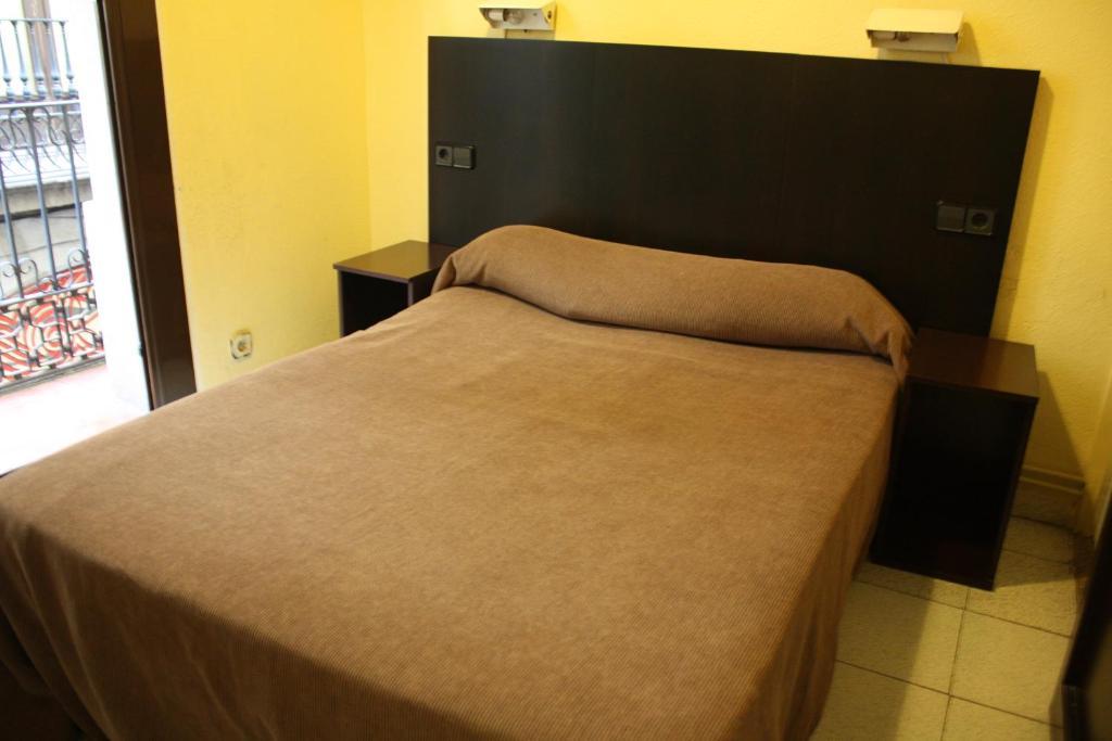 Hostal Baires Barcelona Ruang foto