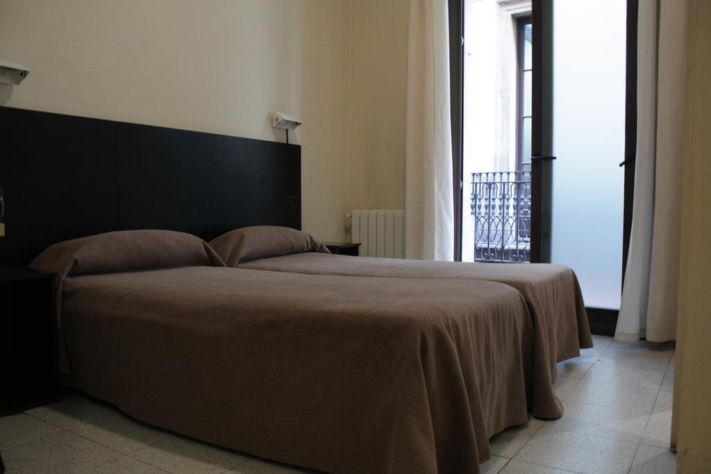 Hostal Baires Barcelona Ruang foto